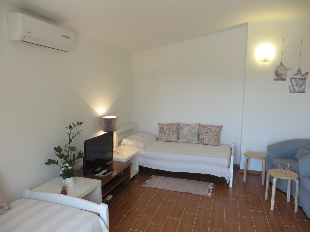 Filipovic Apartments With Pool Biograd na Moru Kültér fotó