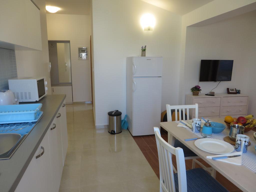 Filipovic Apartments With Pool Biograd na Moru Kültér fotó