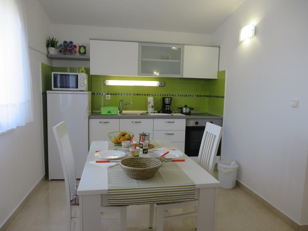Filipovic Apartments With Pool Biograd na Moru Kültér fotó